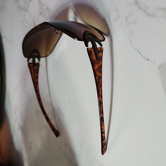 ☆Sale☆ Christian Dior Y2K Sunglasses - Picture 4 of 6